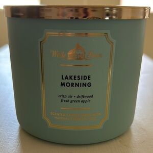 White Barn Lakeside Morning Candle